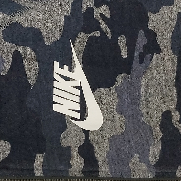 Nike hoodie - Picture 2 of 5
